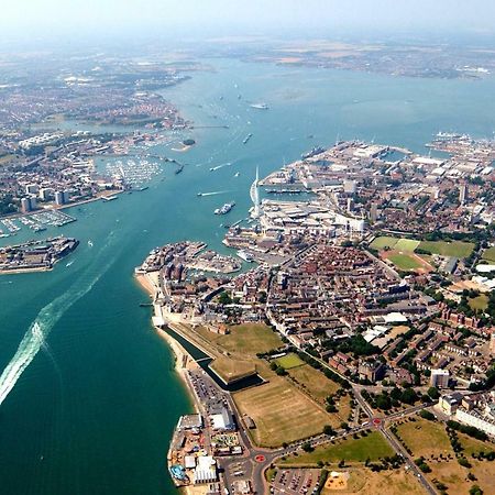 City Centre Apartment Portsmouth Dış mekan fotoğraf